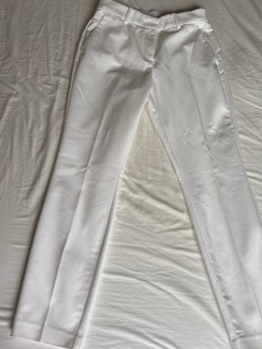 H&M Women’s White Tailored Dress Pants (size 6)